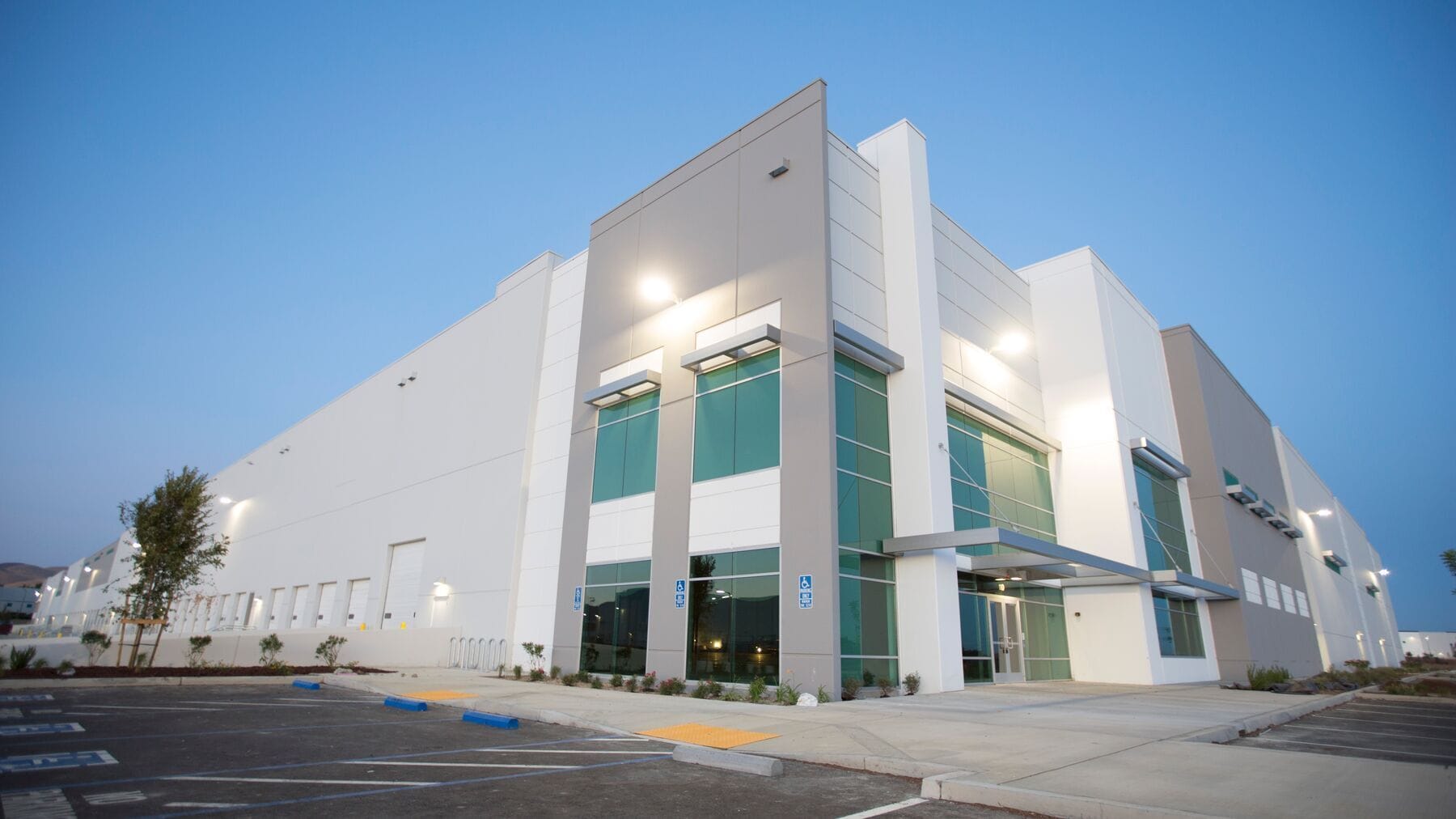 6389 Hopkins Rd, Tracy, CA à louer Photo de l’immeuble– Image 1 sur 19