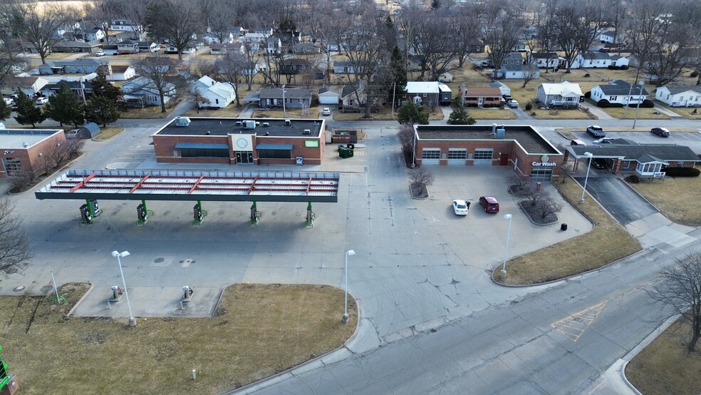 2508 N Court St, Ottumwa, IA à vendre - Photo de l’immeuble – Image 3 sur 9