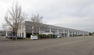 Plus de détails pour 755 Southpoint Blvd, Petaluma, CA - Industriel/Logistique à louer
