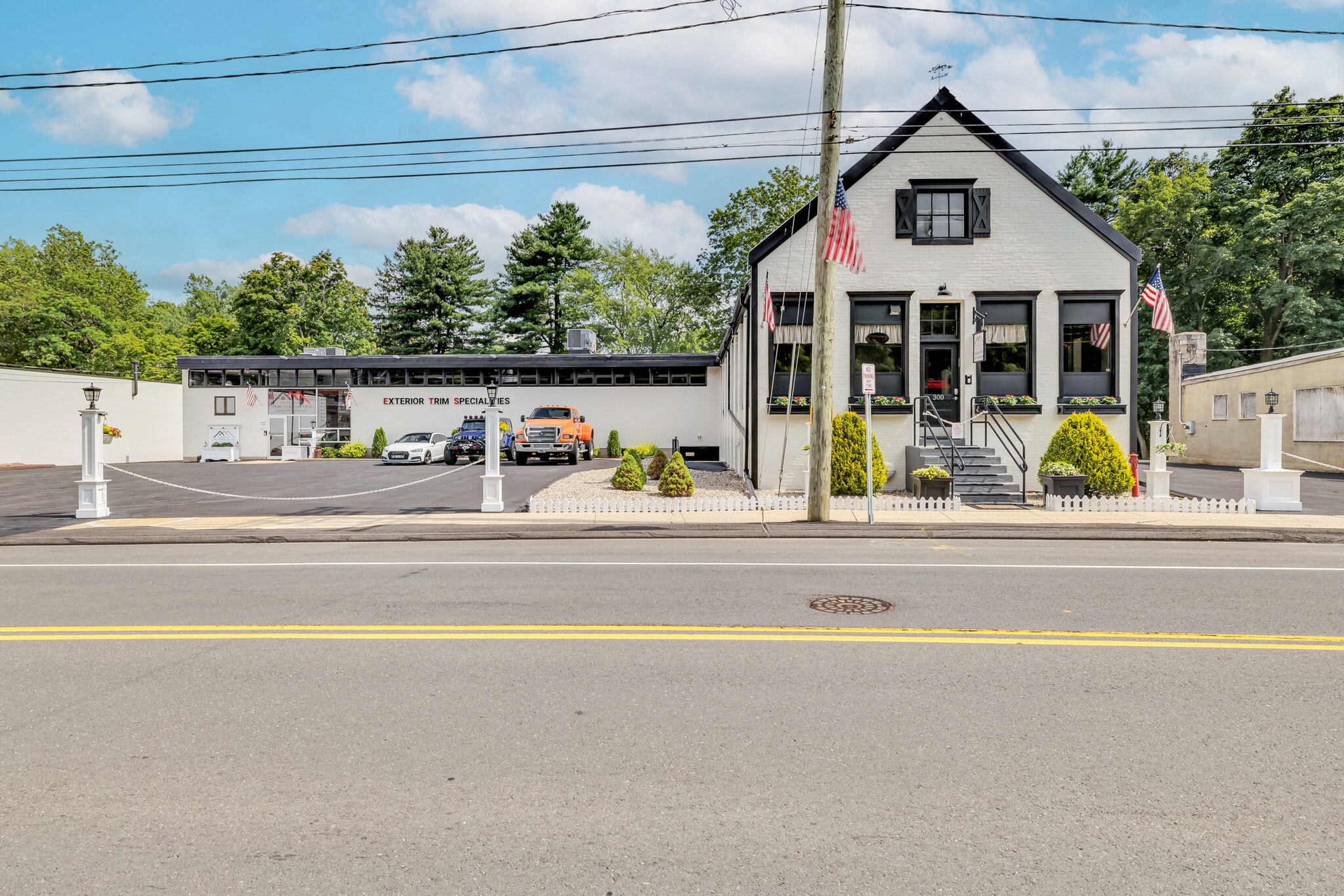 300 Riverside Ave, Bristol, CT à vendre Photo principale– Image 1 sur 42