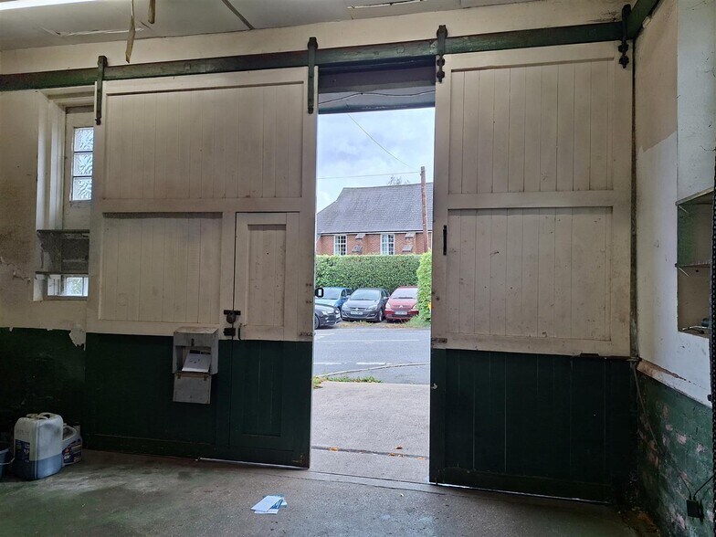 22 Main St, Melton Mowbray à vendre - Photo de l’immeuble – Image 2 sur 13