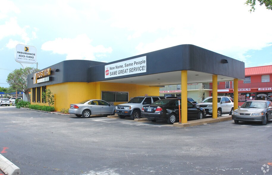 1020 S Military Trl, West Palm Beach, FL à vendre - Photo de l’immeuble – Image 3 sur 4