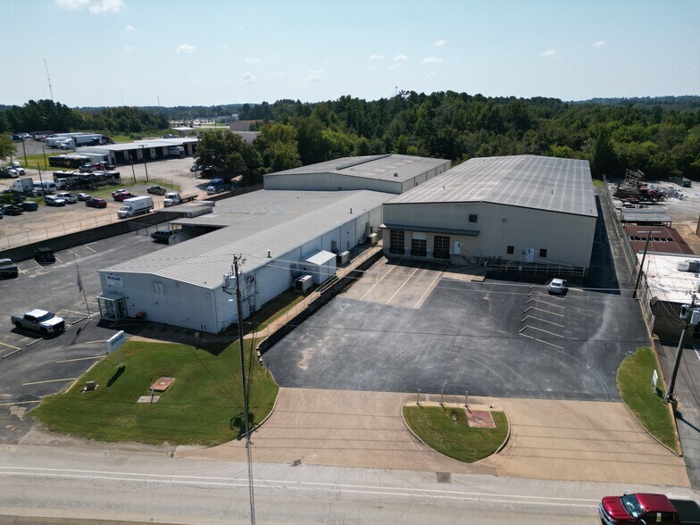 2307 E Erwin St, Tyler, TX à vendre - Photo de l’immeuble – Image 3 sur 20