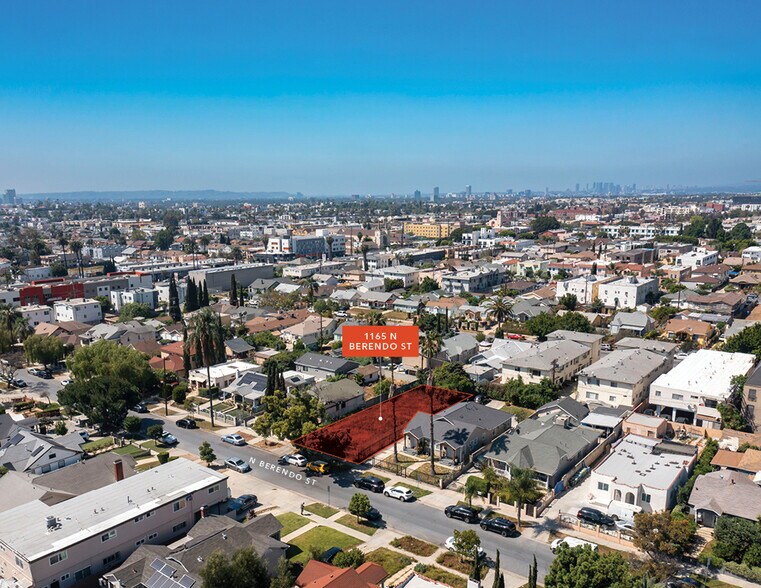 1165 N Berendo St, Los Angeles, CA à vendre - Photo de l’immeuble – Image 3 sur 12