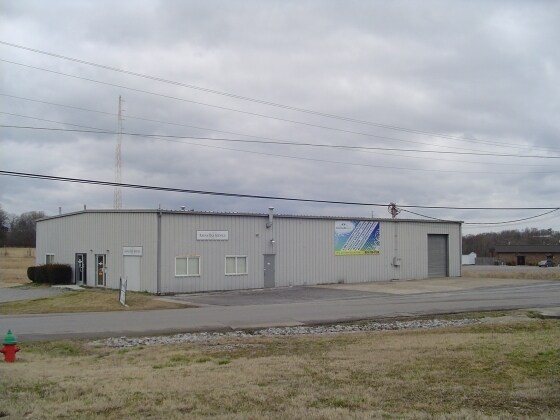 490 E Church St, Lewisburg, TN à louer Photo principale– Image 1 sur 17