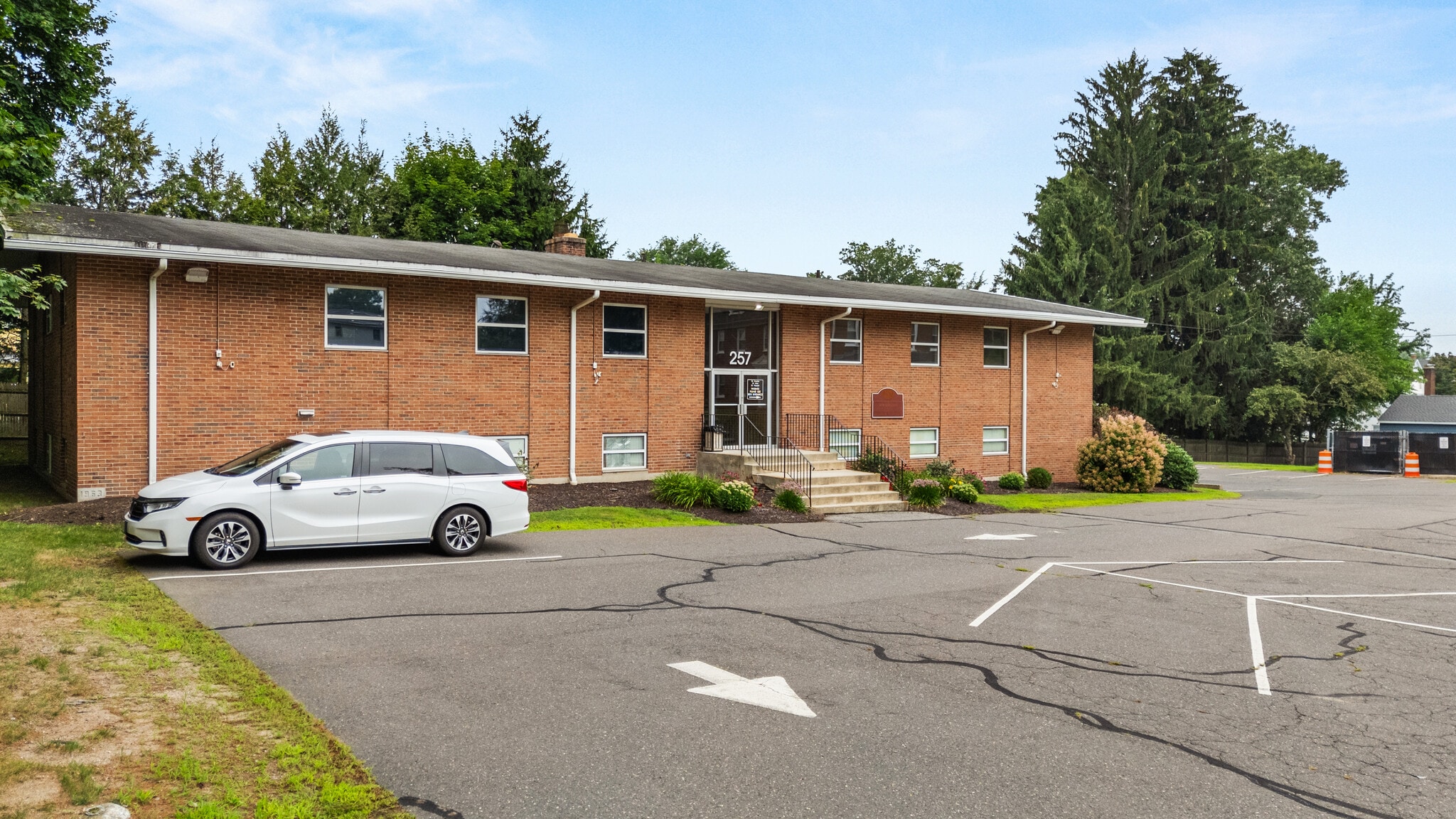 257 E Center St, Manchester, CT à louer Photo intérieure– Image 1 sur 9