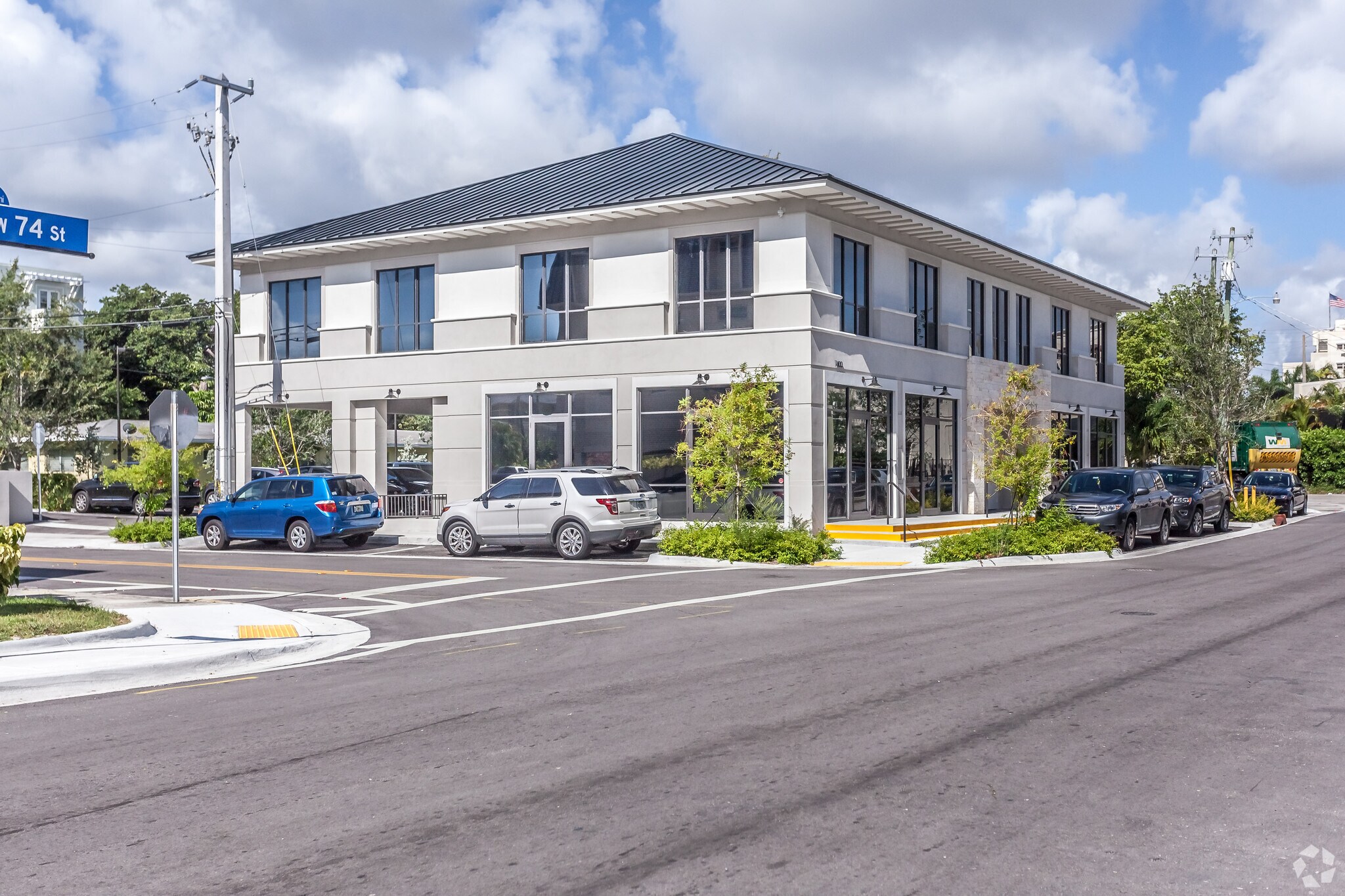 7400 SW 59th Pl, Miami, FL à louer Photo principale– Image 1 sur 8