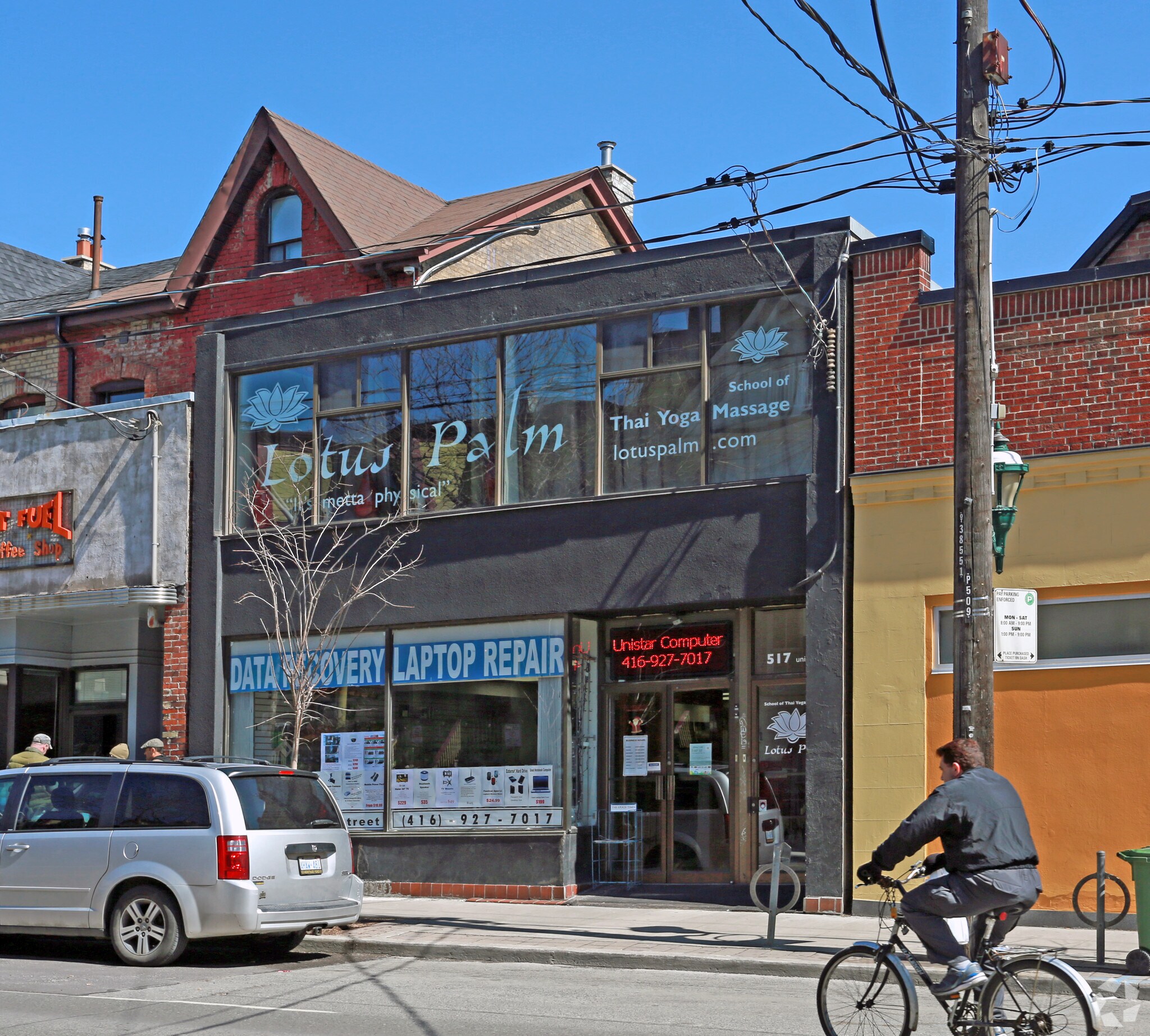 517 Parliament St, Toronto, ON à louer Photo principale– Image 1 sur 3
