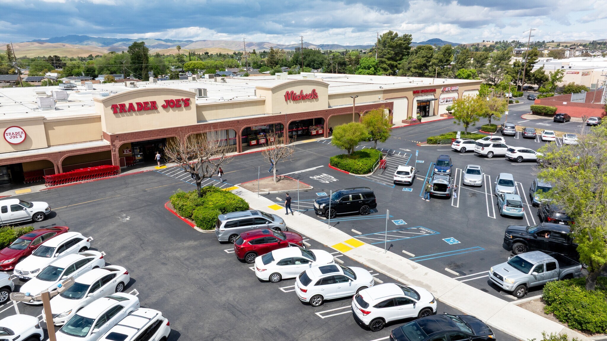 1070 E Stanley Blvd, Livermore, CA à louer Photo principale– Image 1 sur 19