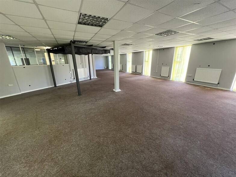 Arterial Rd, Leigh On Sea à louer - Photo de l’immeuble – Image 2 sur 9