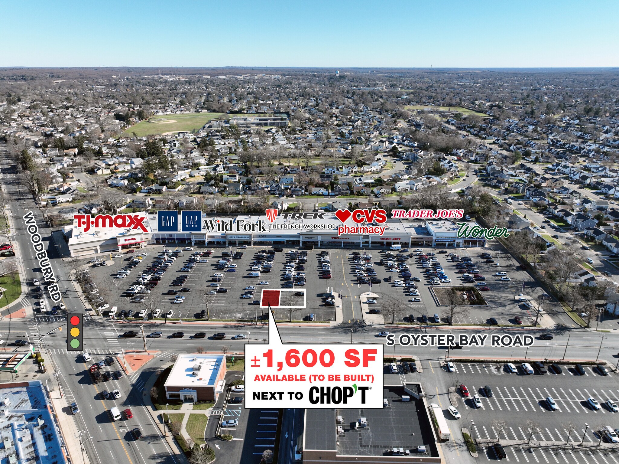 401-419 S Oyster Bay Rd, Plainview, NY à louer Aérien– Image 1 sur 31