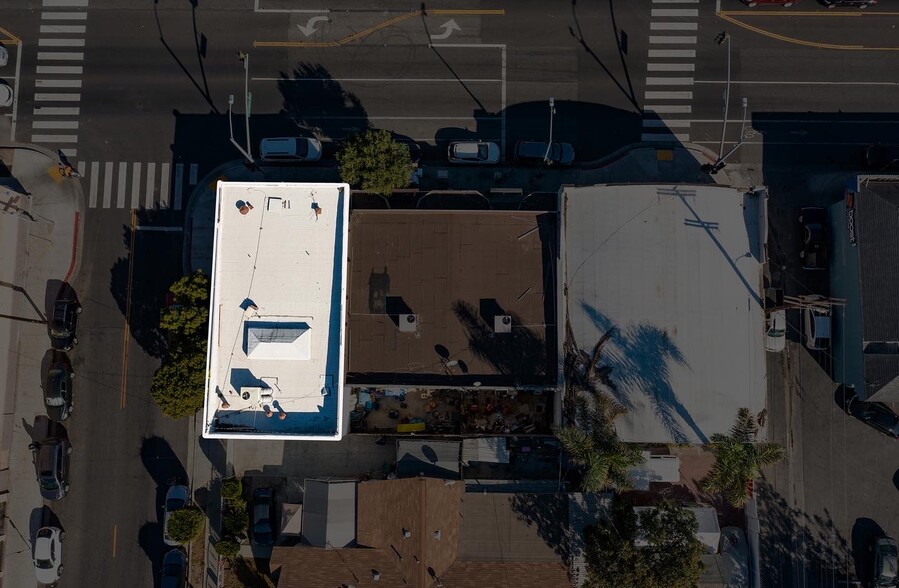 1800 Firestone Blvd, Los Angeles, CA à vendre - Photo de l’immeuble – Image 3 sur 4