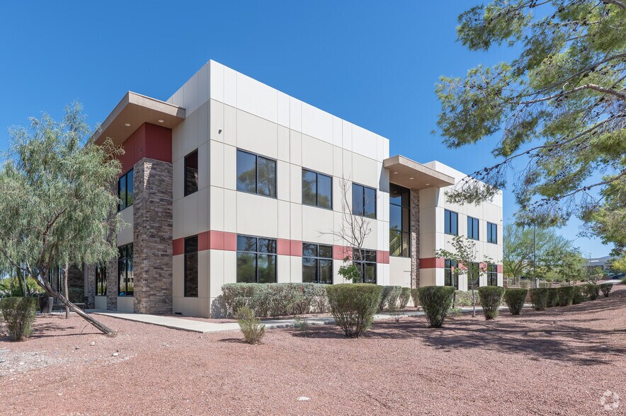 3195 Saint Rose Pky, Henderson, NV à louer - Photo de l’immeuble – Image 3 sur 39