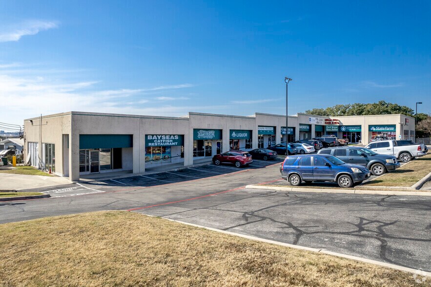 12151 Jones Maltsberger Rd, San Antonio, TX à louer - Photo de l’immeuble – Image 1 sur 5