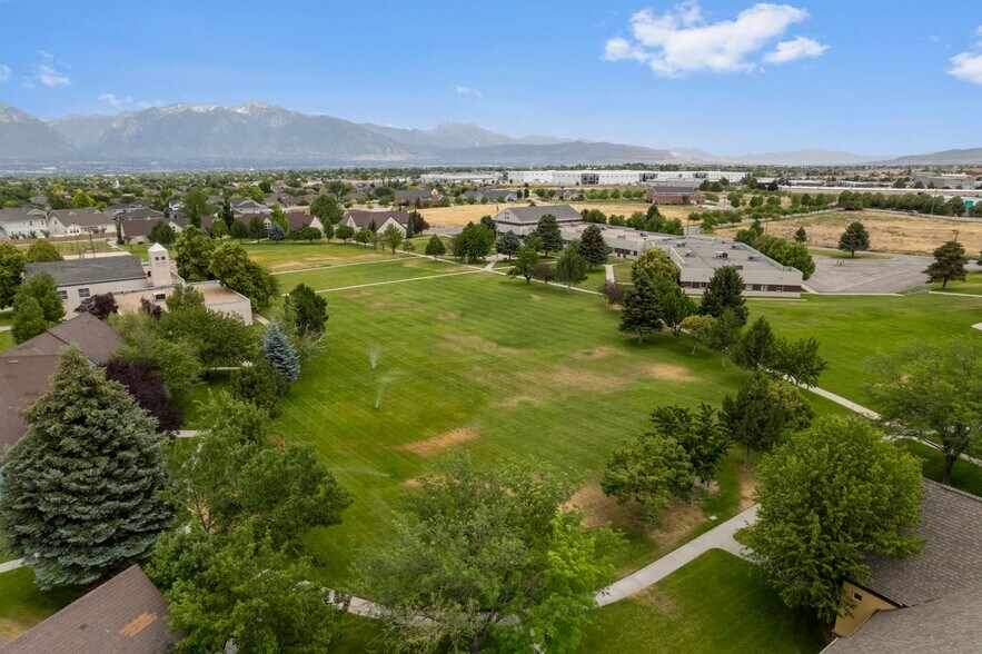 5402 Bagley Rd park, West Jordan, UT à louer - Photo de l’immeuble – Image 3 sur 8