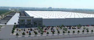 Plus de détails pour SWC Avenue 320 Plaza Dr, Visalia, CA - Industriel/Logistique à louer