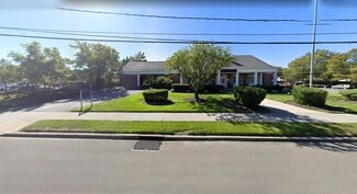 Plus de détails pour 1336 Montauk Hwy, Oakdale, NY - Local commercial à vendre