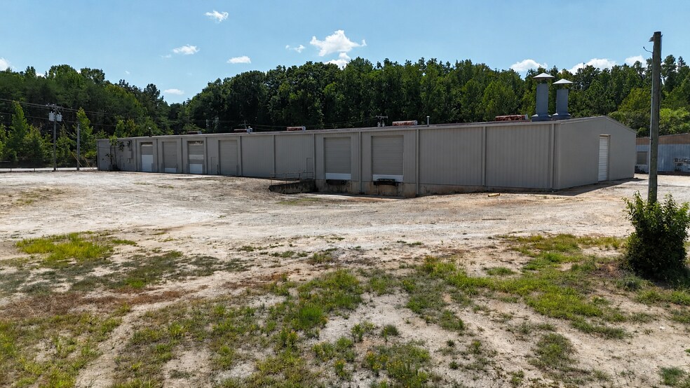 122 Pride Dr, Simpsonville, SC à louer - Photo de l’immeuble – Image 3 sur 5