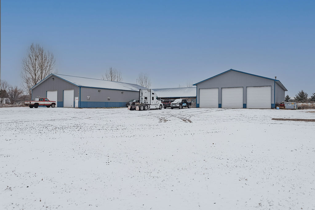 54319 Forest Blvd, Rock Creek, MN à vendre Photo principale– Image 1 sur 20