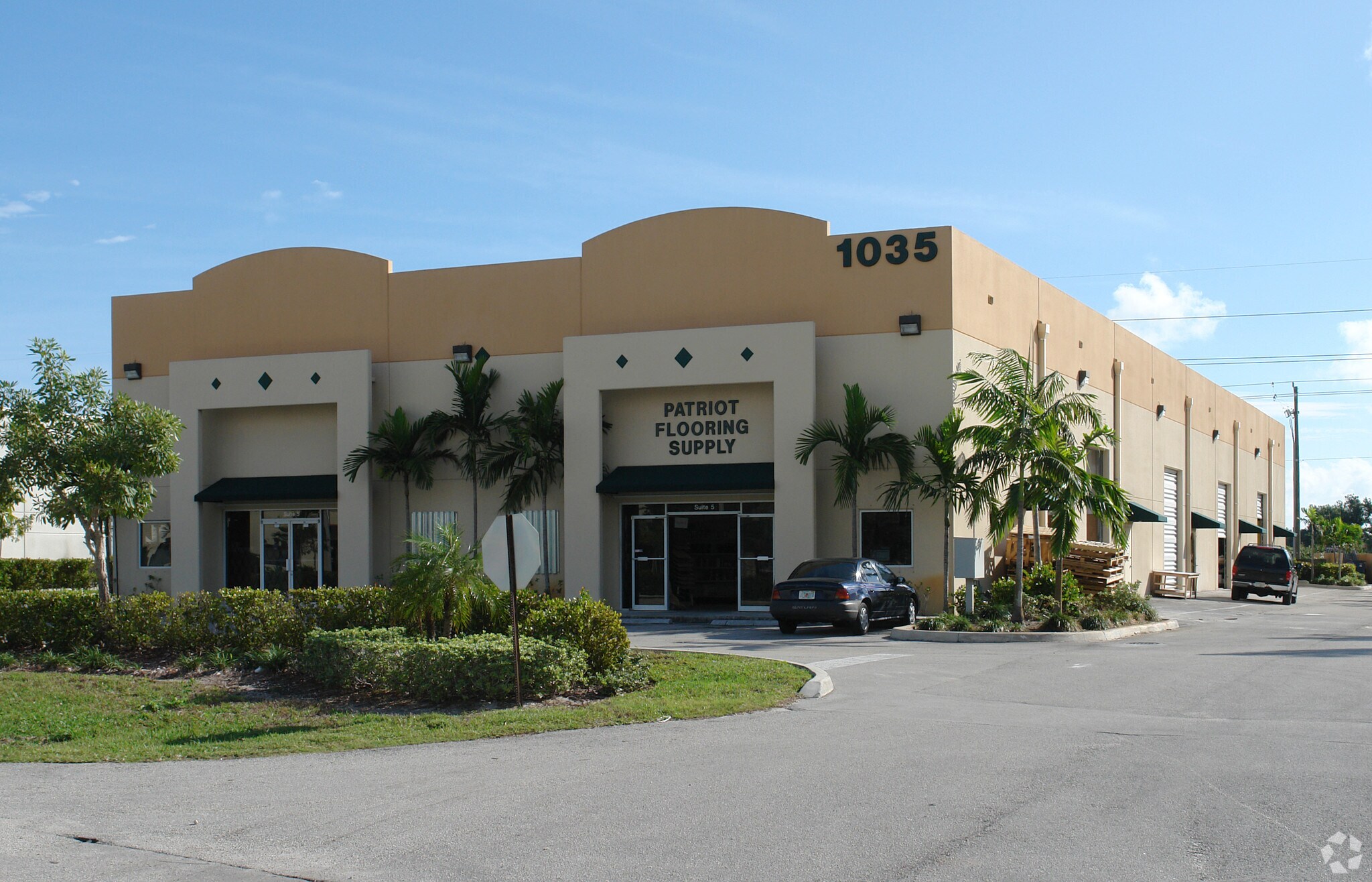 1035 NW 17th Ave, Delray Beach, FL à louer Photo de l’immeuble– Image 1 sur 14