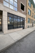 1475 W Irving Park Rd, Chicago, IL à louer Photo intérieure– Image 2 sur 10