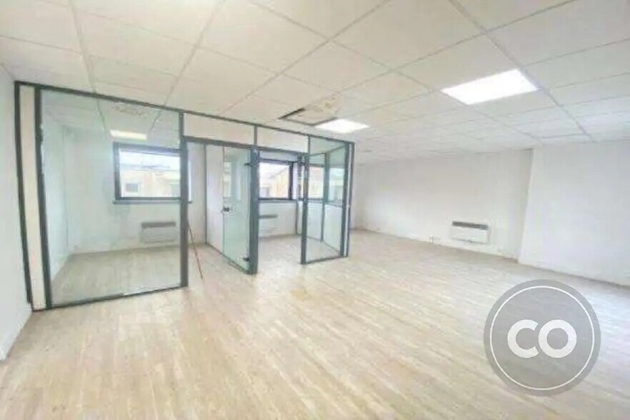Bureau dans Boulogne-Billancourt à vendre - Photo de l’immeuble – Image 3 sur 7