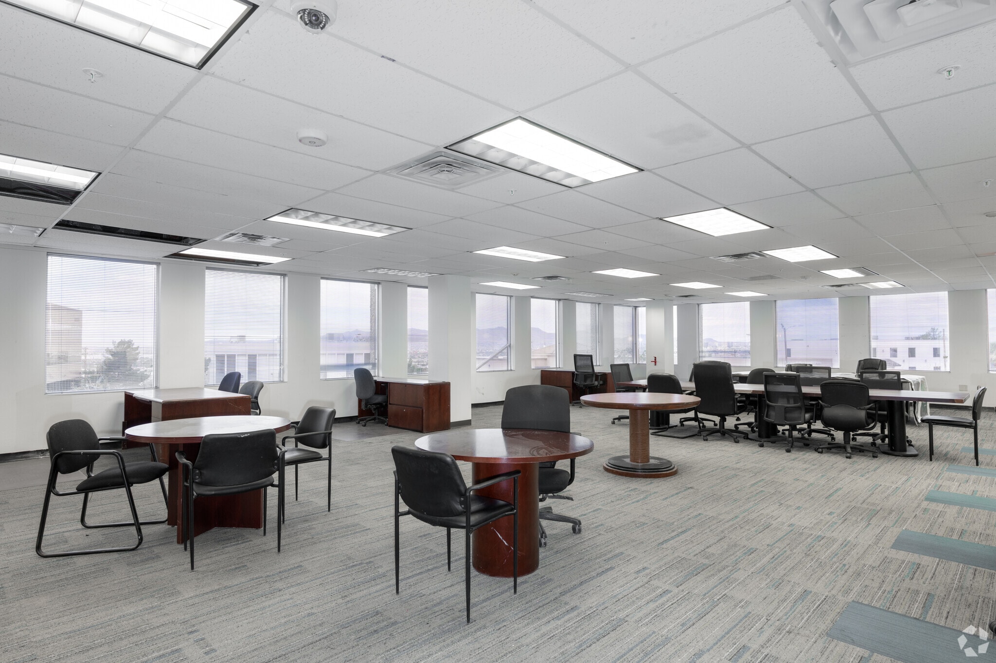 6070 Gateway Blvd E, El Paso, TX à louer Photo intérieure– Image 1 sur 5