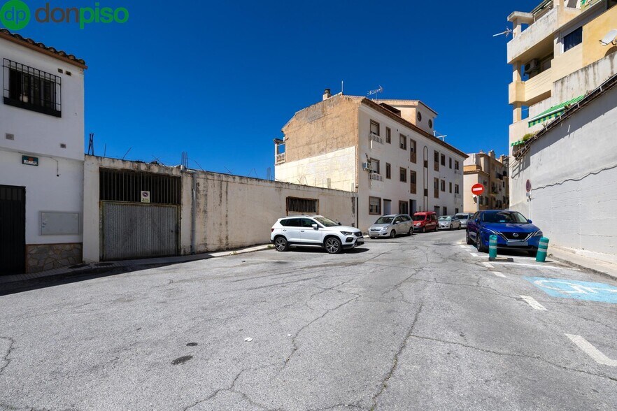 Calle María Uceda Díaz, 18, Cenes de la Vega, Granada à vendre - Photo de l’immeuble – Image 1 sur 17