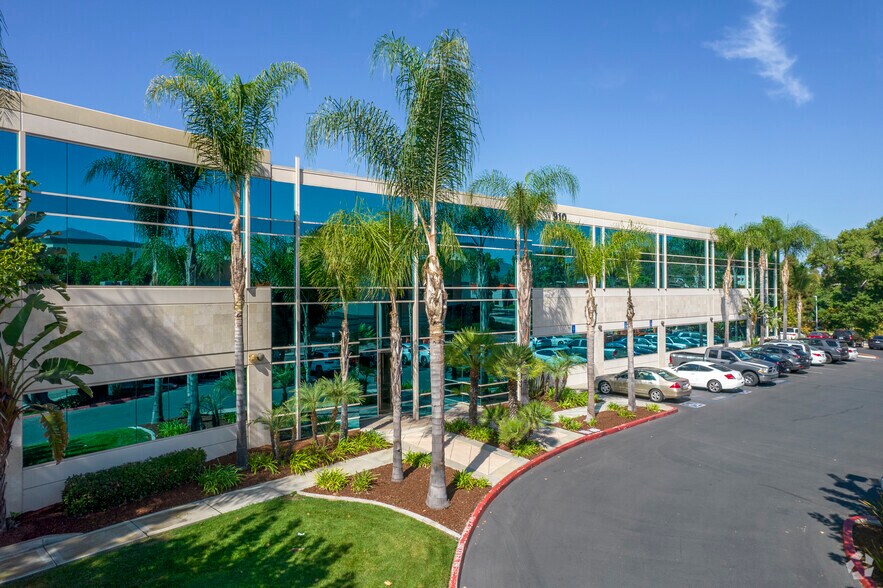 910 Hale Pl, Chula Vista, CA à louer - Photo principale – Image 1 sur 6