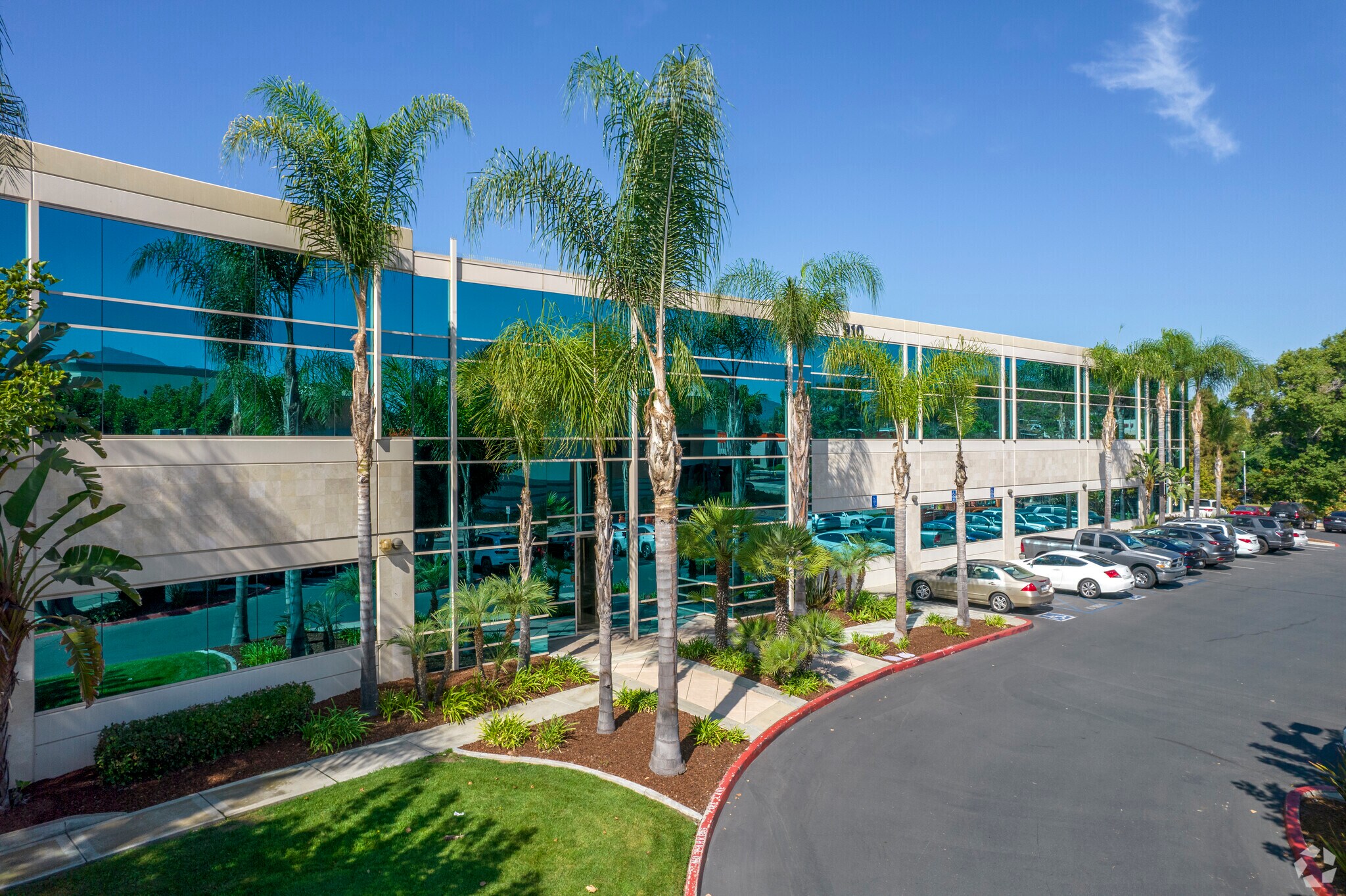 910 Hale Pl, Chula Vista, CA à louer Photo de l’immeuble– Image 1 sur 7