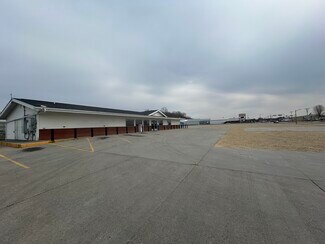 Plus de détails pour 1825 E Main St, Reedsburg, WI - Local commercial à vendre