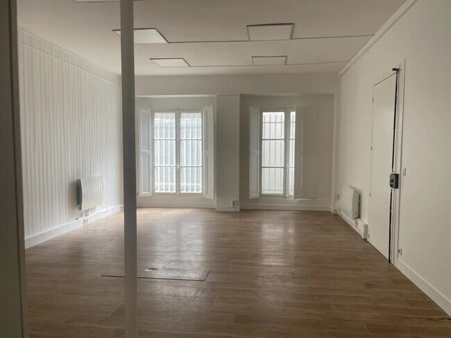 Plus de détails pour Bureau à louer