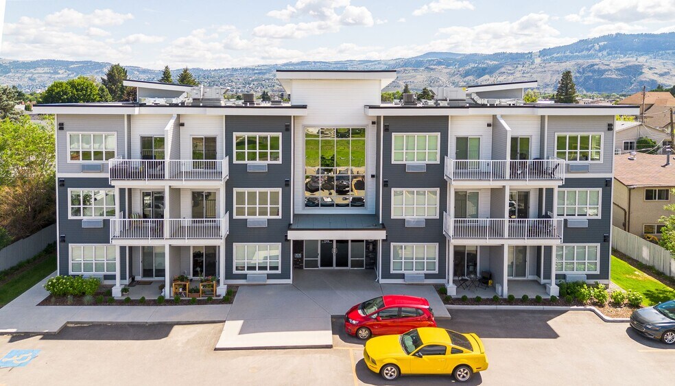 725 York Av, Kamloops, BC à vendre - Photo de l’immeuble – Image 3 sur 4