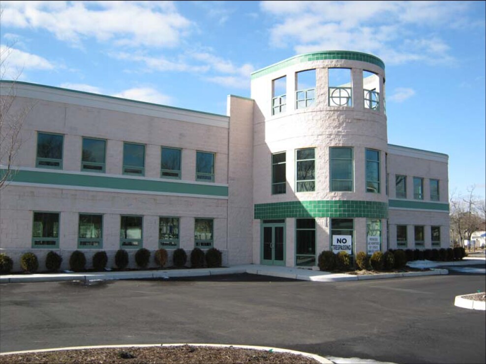 1198 Lakewood Rd, Toms River, NJ à louer Photo principale– Image 1 sur 7
