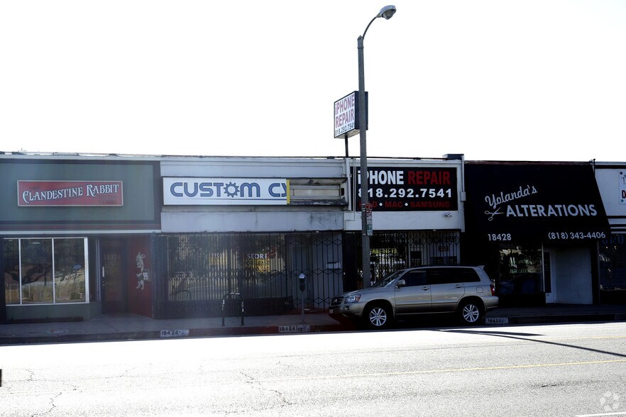 18424 Ventura Blvd, Tarzana, CA à vendre - Photo de l’immeuble – Image 2 sur 5