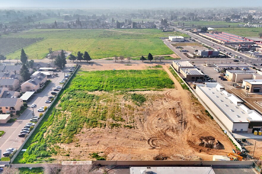 Clinton & Marks Residential Land, Fresno, CA à vendre - Aérien – Image 3 sur 6