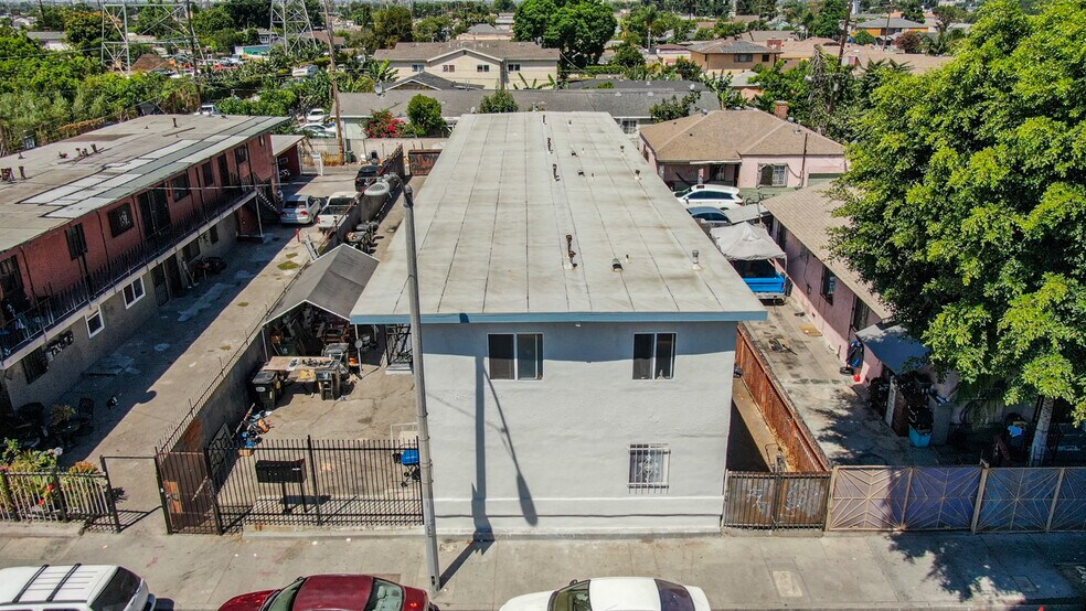 9021 Compton Ave, Los Angeles, CA à vendre - Photo de l’immeuble – Image 2 sur 13