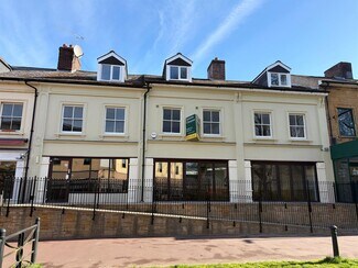 Plus de détails pour 8-10 South Western Ter, Yeovil - Local commercial à louer
