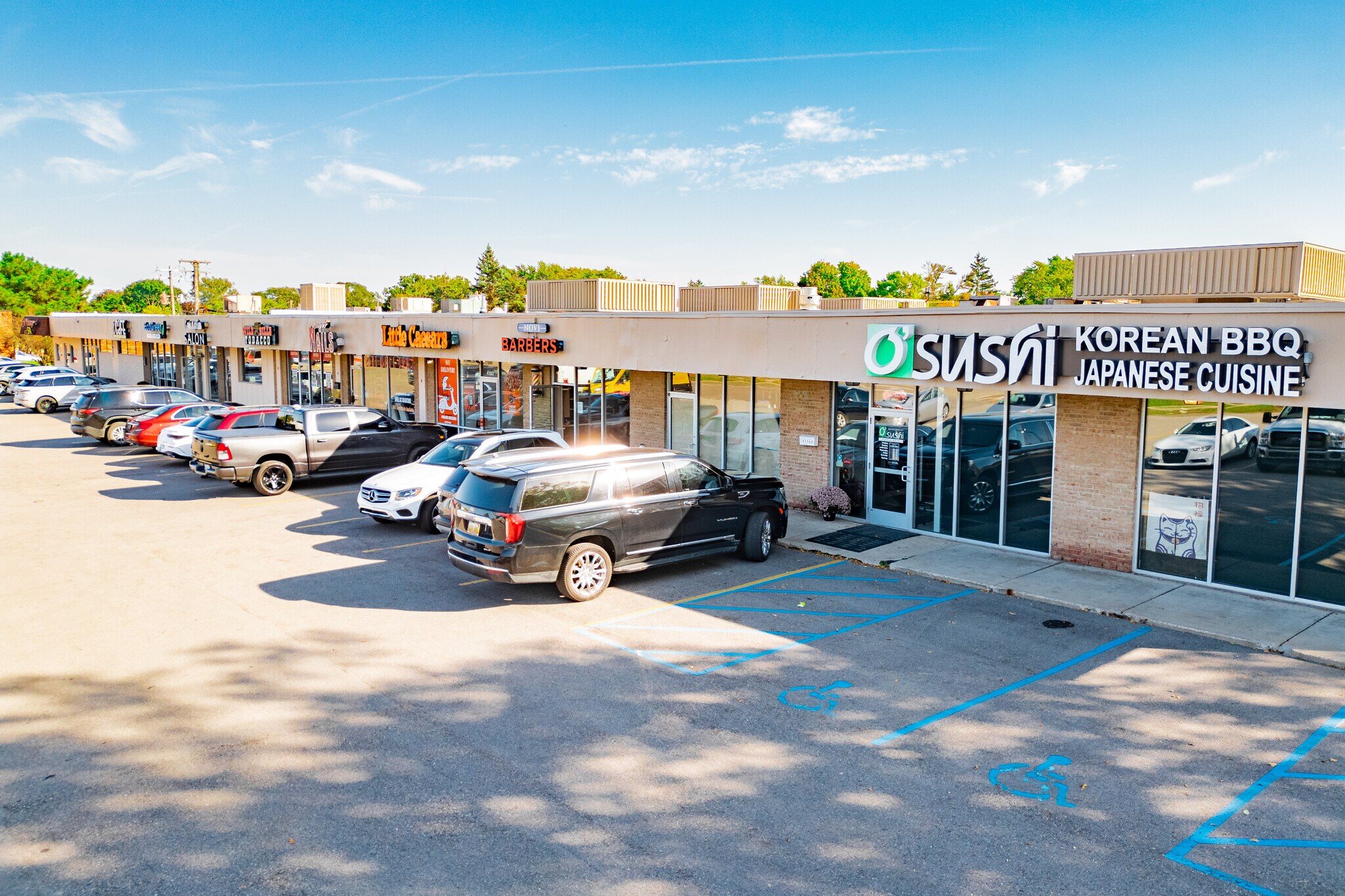 41431-41583 W 10 Mile Rd, Novi, MI à louer Photo de l’immeuble– Image 1 sur 12