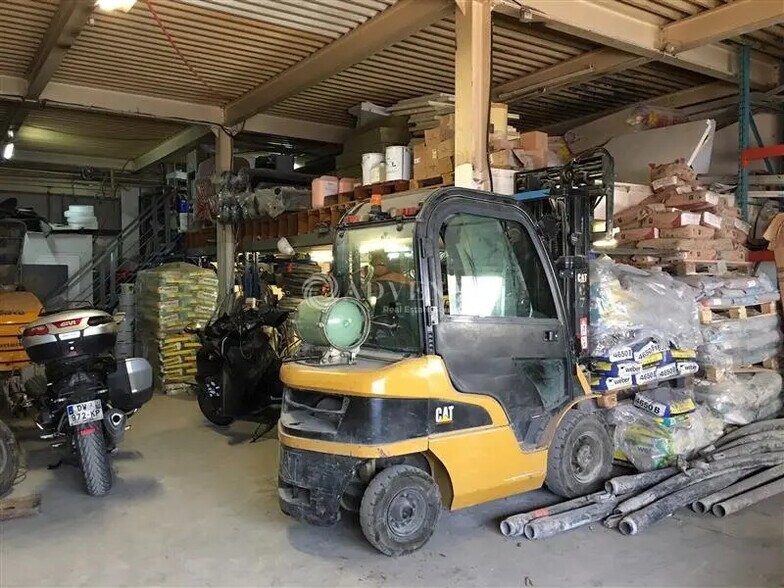 Local d’activités dans Noisy-le-Grand à louer - Photo intérieure – Image 2 sur 5