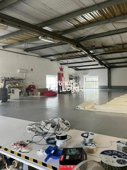 Local d’activités dans Mouans-Sartoux à louer - Photo intérieure – Image 2 sur 8