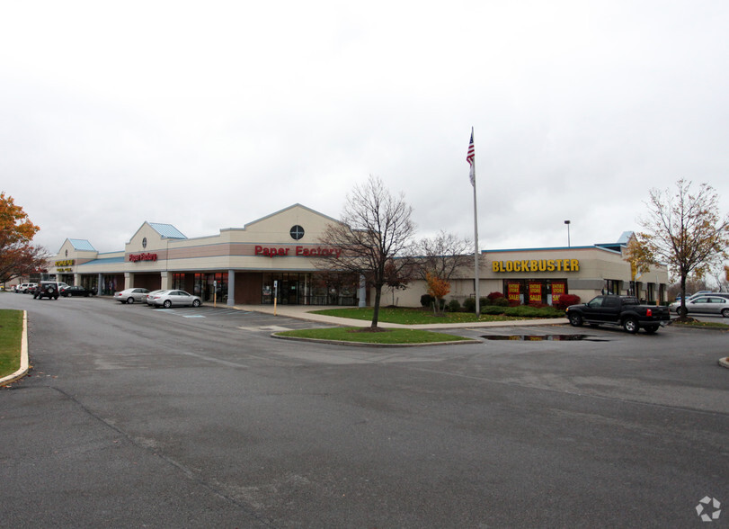 4405 Milestrip Rd, Hamburg, NY à louer - Photo principale – Image 1 sur 3