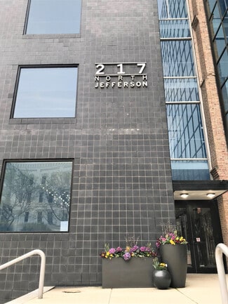 Plus de détails pour 217 N Jefferson St, Chicago, IL - Local commercial à louer