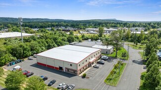 Plus de détails pour 70 Robert Jackson Way, Plainville, CT - Local d'activités à louer