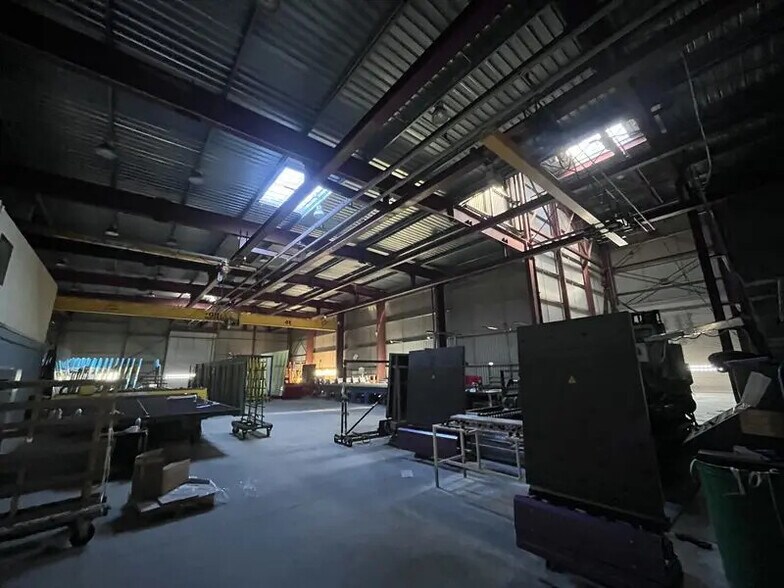 Local d'activités dans Saint-André-de-Cubzac à vendre - Photo intérieure – Image 3 sur 12