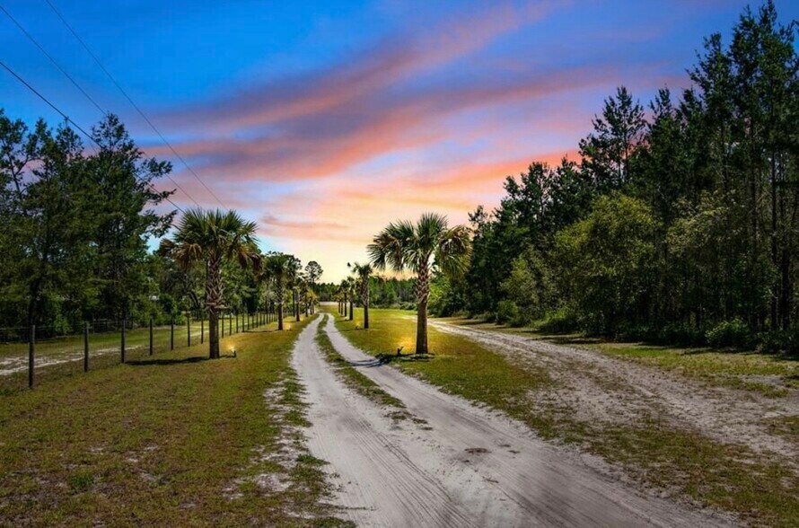 22754 Salem Tower Rd rd, Perry, FL à vendre - Photo de l’immeuble – Image 2 sur 33