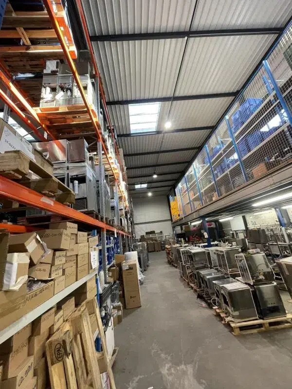 Plus de détails pour Bureau, Industriel/Logistique à louer