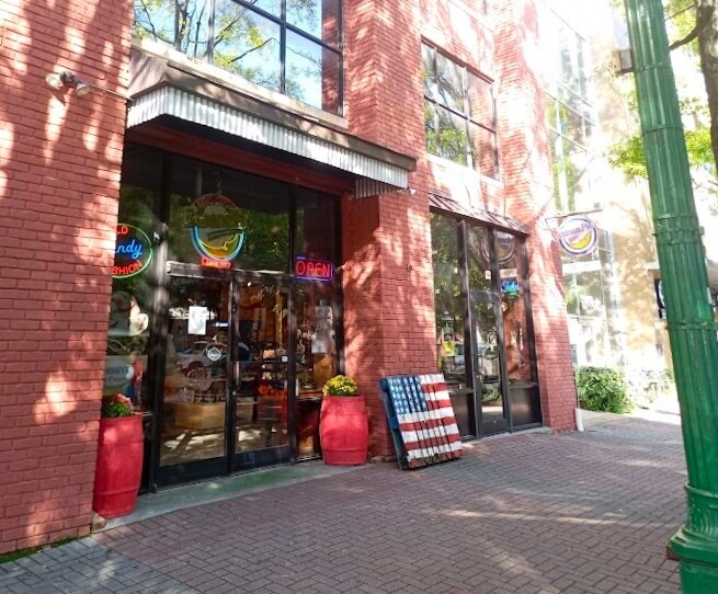 430 Chestnut St, Chattanooga, TN à louer - Photo de l’immeuble – Image 2 sur 5