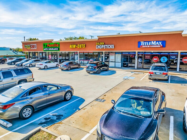 1108-1116 N Collins St, Arlington, TX à louer - Photo principale – Image 1 sur 4