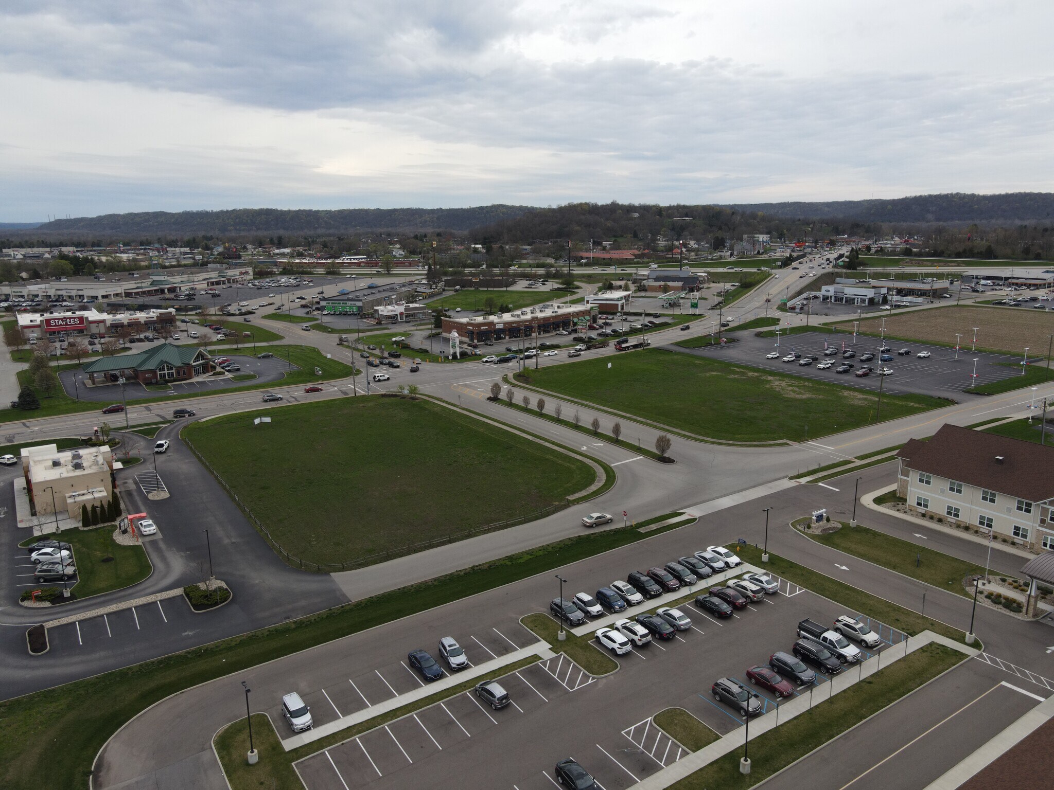 10570 New Haven Rd, Harrison, OH à louer Photo principale– Image 1 sur 2